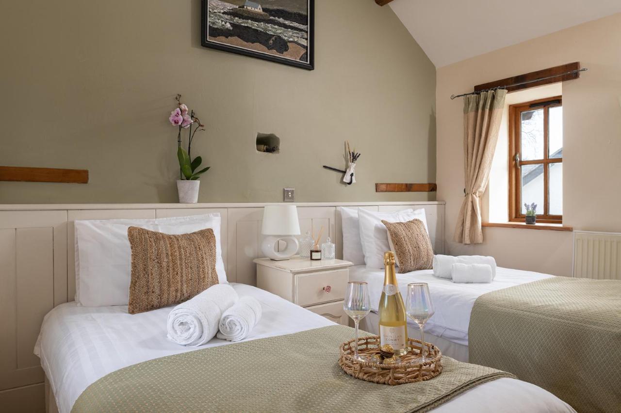 Beautiful Countryside Cottage On The North Wales Coast Abergele Kültér fotó