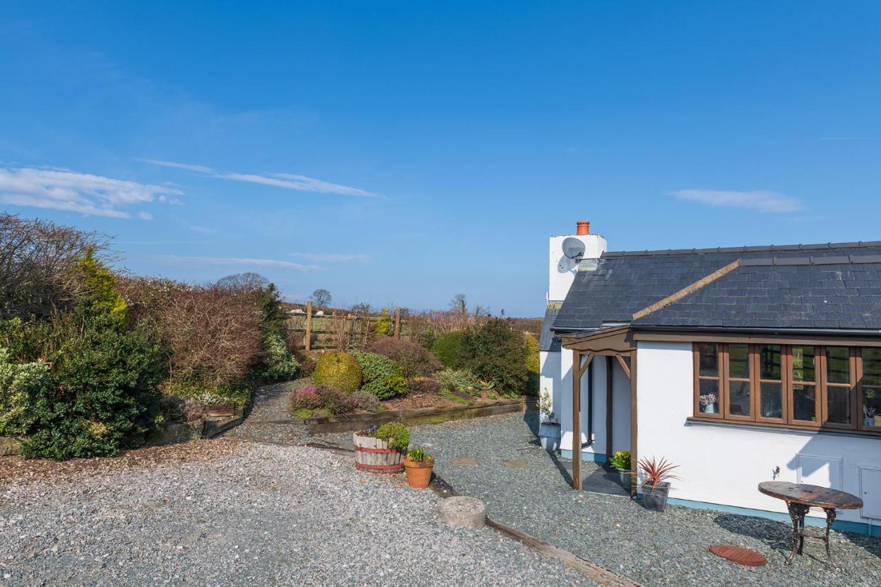 Beautiful Countryside Cottage On The North Wales Coast Abergele Kültér fotó