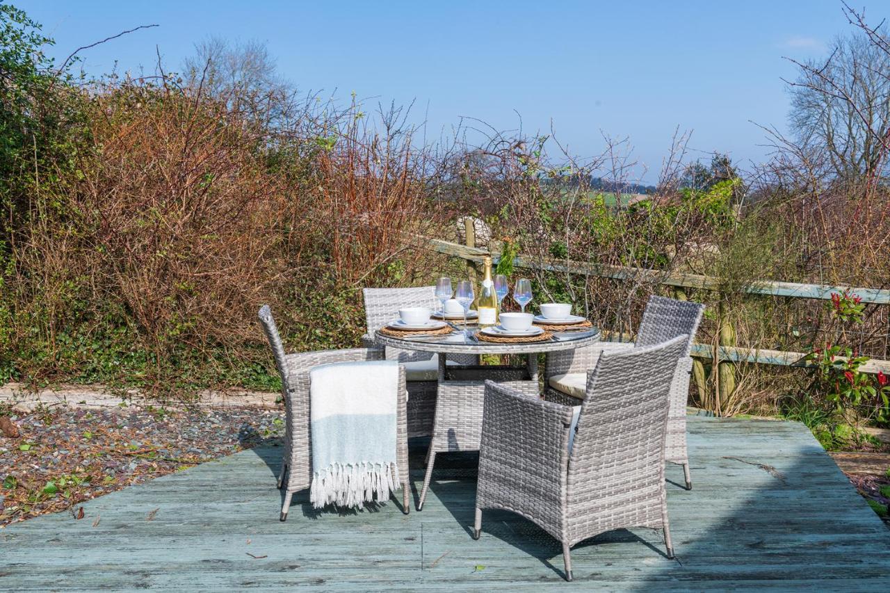 Beautiful Countryside Cottage On The North Wales Coast Abergele Kültér fotó