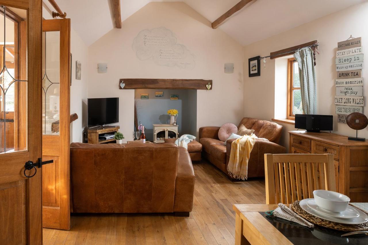 Beautiful Countryside Cottage On The North Wales Coast Abergele Kültér fotó
